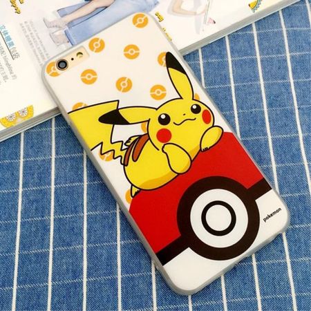 iPhone 6 Plus/6S Plus Handy Hülle - Case aus hartem und elastischem Plastik - Pikachu und Pokeball