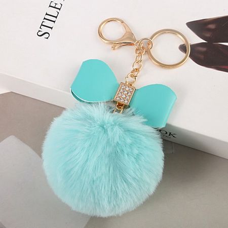 ARFUKA Plüsch-Pompom Schlüsselanhänger – Flauschiger Kirschen-Anhänger Für Damen & Mädchen